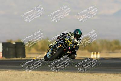 media/Dec-07-2024-CVMA (Sat) [[21c5f1ef85]]/Race 13-Amateur Supersport Middleweight/